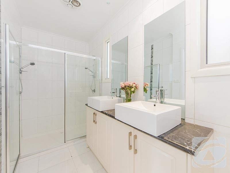 18 Borrell Street, Keilor VIC 3036