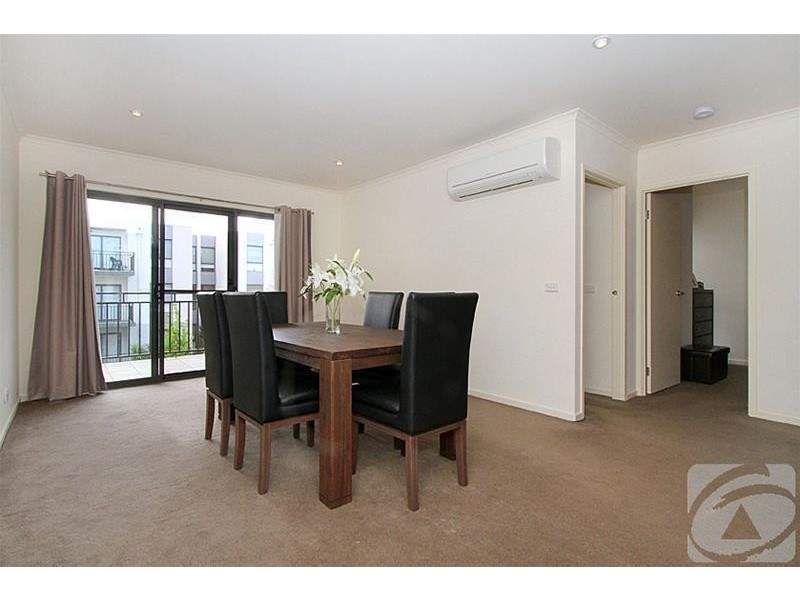 62/21 Trickey Avenue, Sydenham VIC 3037