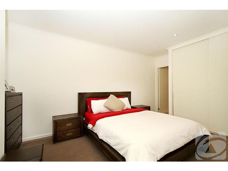 62/21 Trickey Avenue, Sydenham VIC 3037