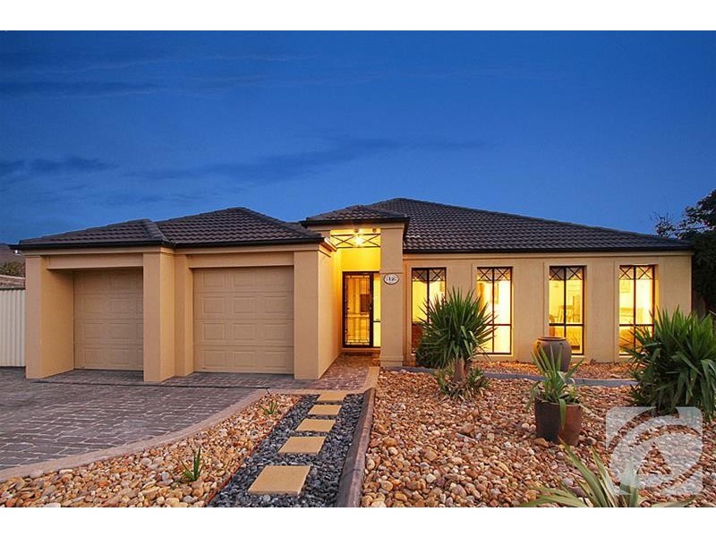 12 Wattle Valley Drive, Hillside VIC 3037