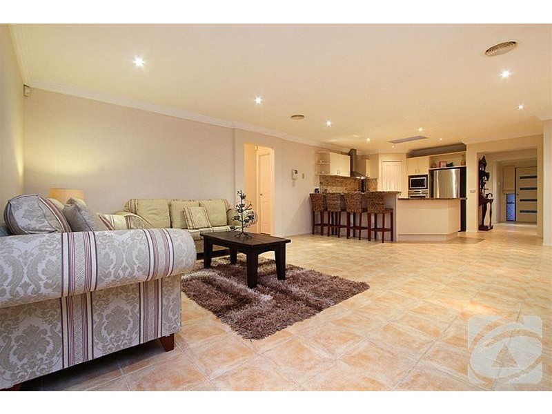 12 Wattle Valley Drive, Hillside VIC 3037