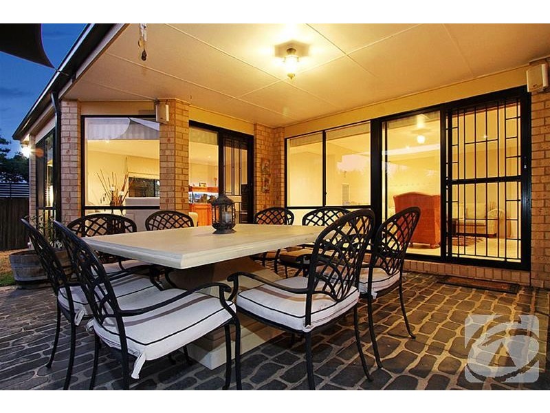 12 Wattle Valley Drive, Hillside VIC 3037