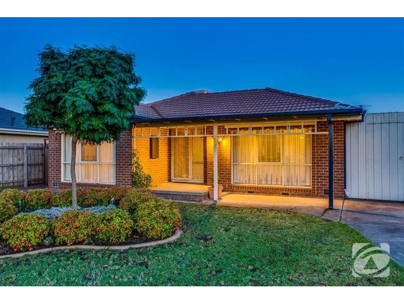 10 Medina Road, Keilor Downs VIC 3038