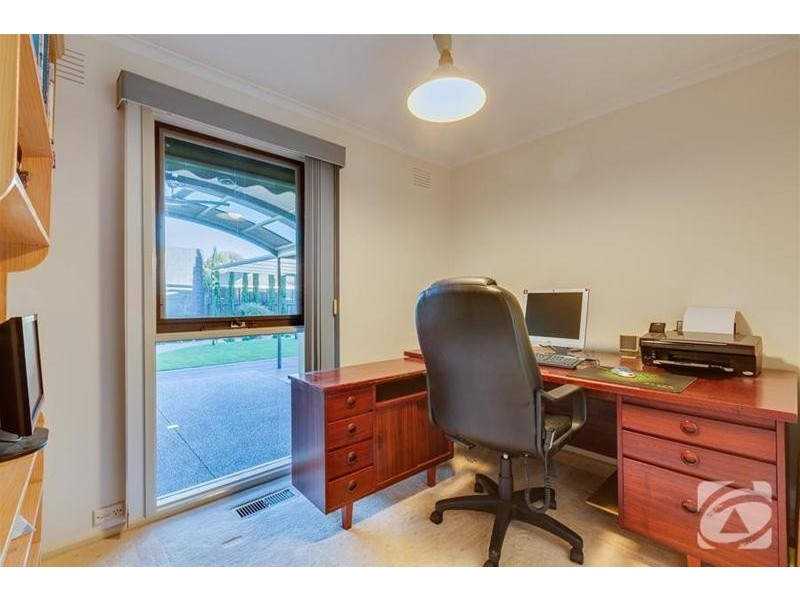 10 Medina Road, Keilor Downs VIC 3038