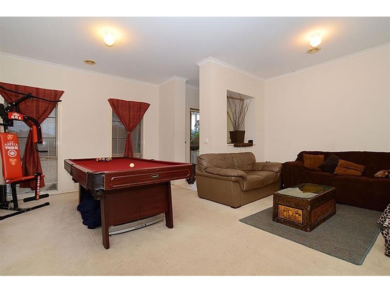 14 Wattletree Drive, Taylors Hill VIC 3037