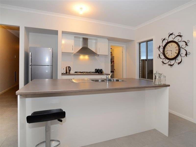 11 Argus Close, Diggers Rest VIC 3427