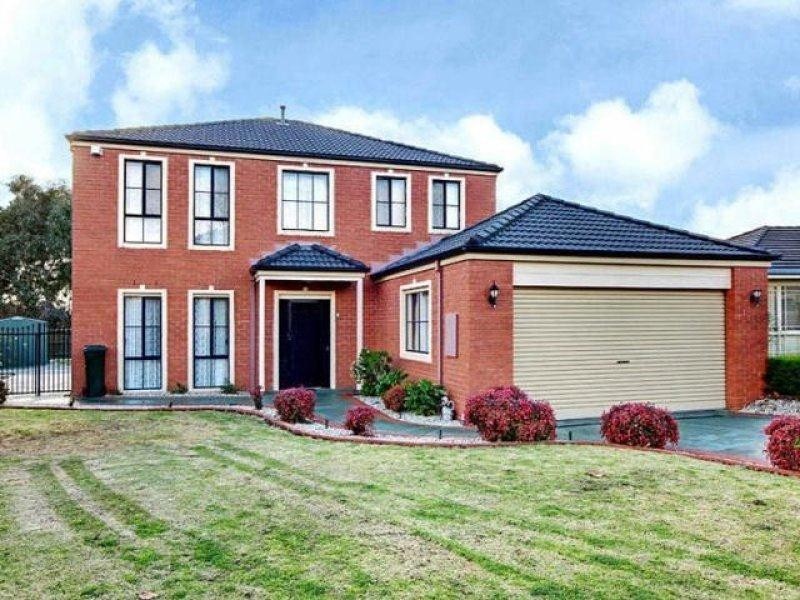 12 Rowell Place, Taylors Lakes VIC 3038