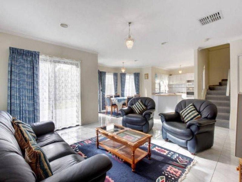 12 Rowell Place, Taylors Lakes VIC 3038