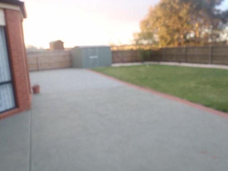 12 Rowell Place, Taylors Lakes VIC 3038