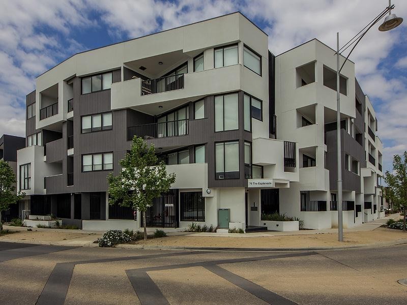 14/76 The Esplanade, Caroline Springs VIC 3023