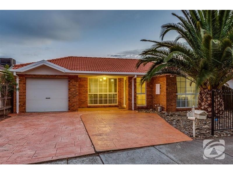 12 Marlock Way, Delahey VIC 3037