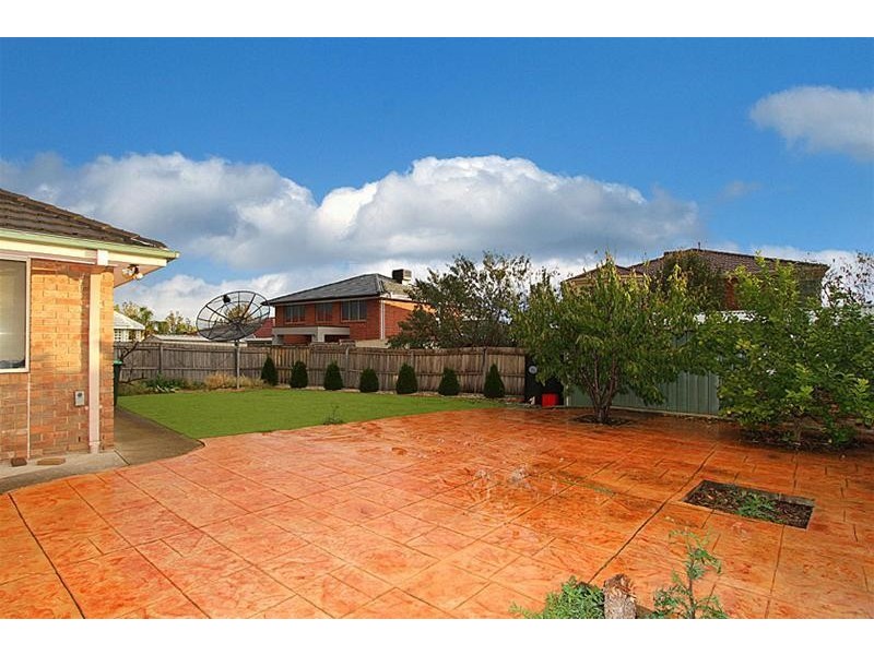 3 Namatjira Court, Taylors Lakes VIC 3038