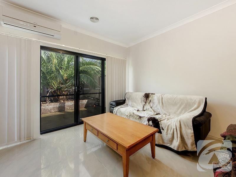 1/7 Katrina Drive, Burnside Heights VIC 3023