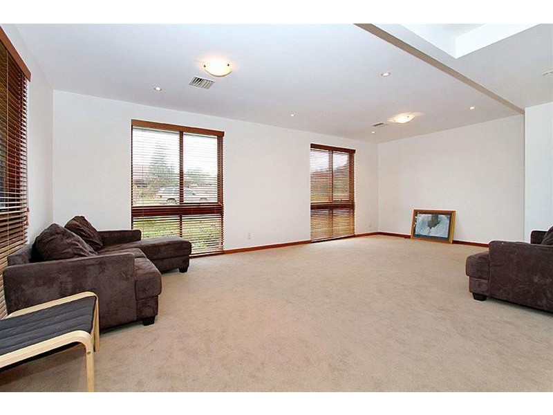 1/20 Beaumont Court, Sydenham VIC 3037