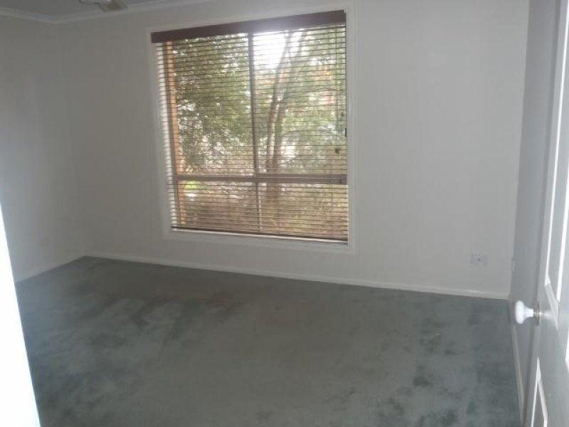 31 Manchester Drive, Sydenham VIC 3037