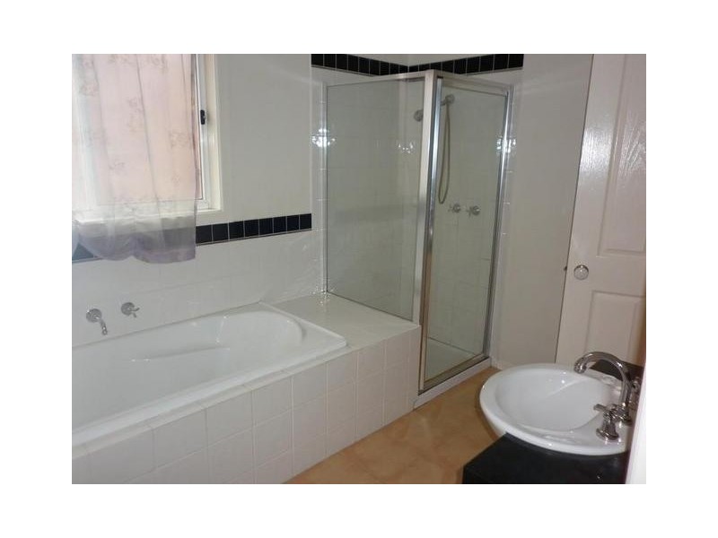 6 Mirstan Court, Hillside VIC 3037