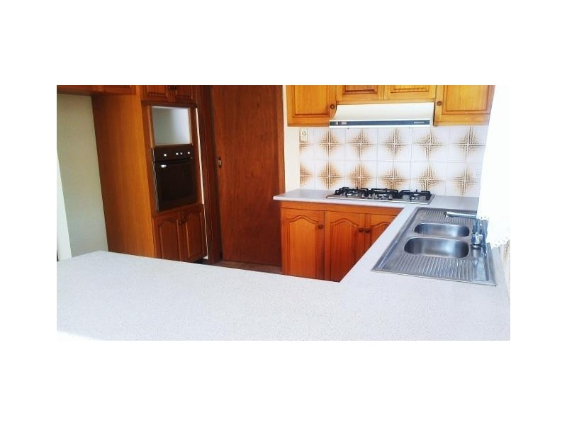 13 Pindari Avenue, Taylors Lakes VIC 3038