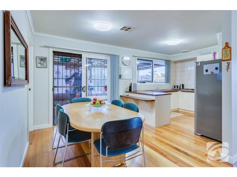 13 Lionheart Avenue, Taylors Lakes VIC 3038