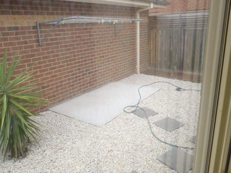 1/28 Ozzimo Drive, Hillside VIC 3037