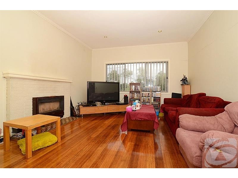 36 Esmond Street, Ardeer VIC 3022