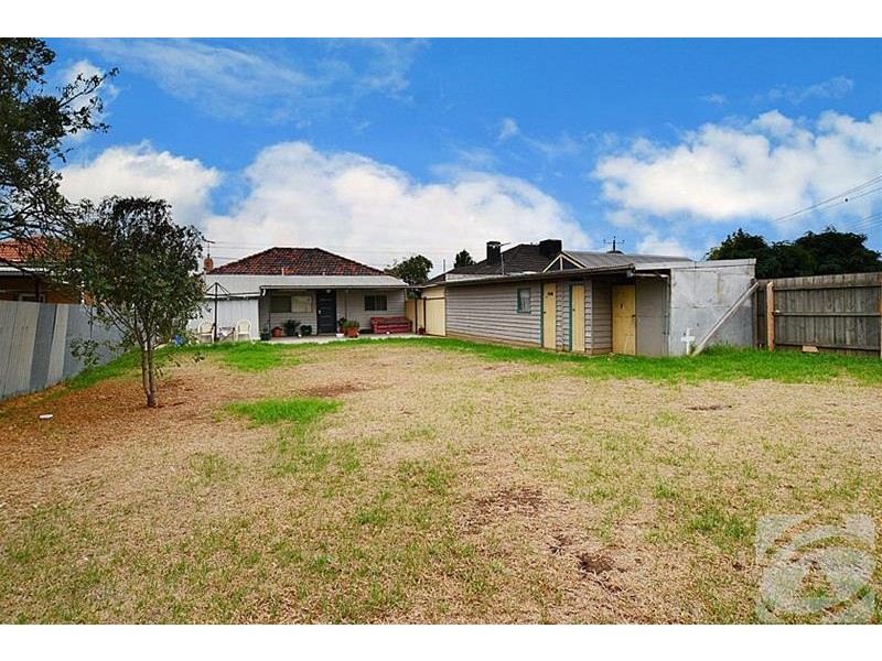36 Esmond Street, Ardeer VIC 3022