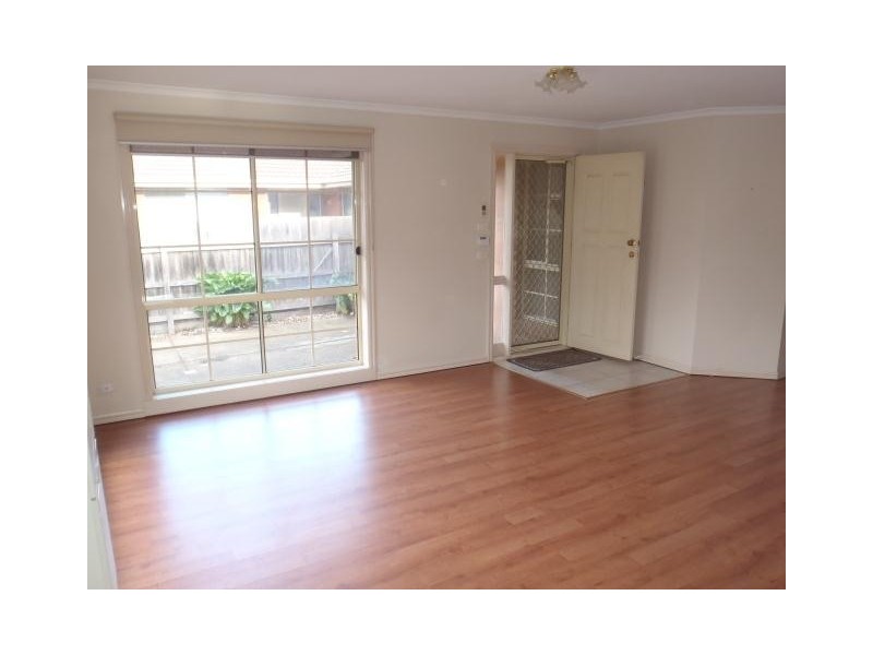 2/25 Minerva Crescent, Keilor Downs VIC 3038
