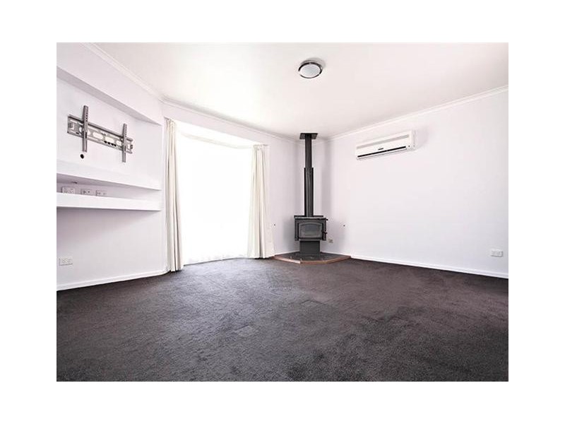 38 Chris Court, Hillside VIC 3037