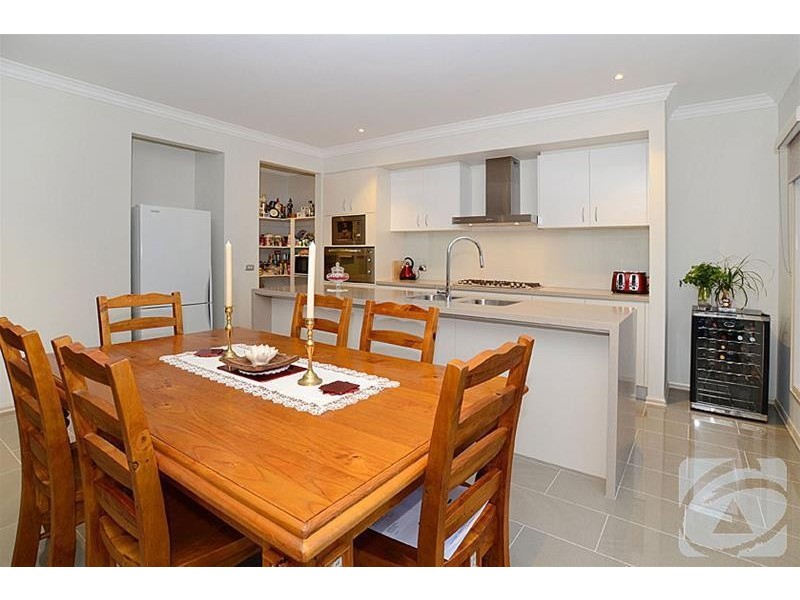 14 Aubisque Close, Plumpton VIC 3335