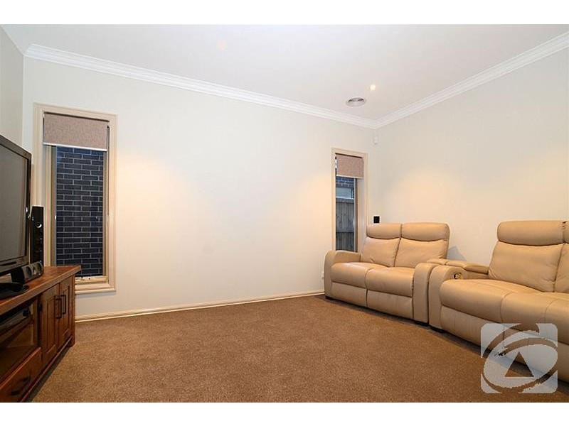 14 Aubisque Close, Plumpton VIC 3335