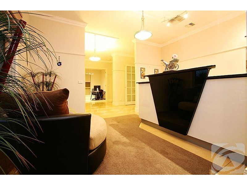 109 Robertsons Road, Taylors Lakes VIC 3038