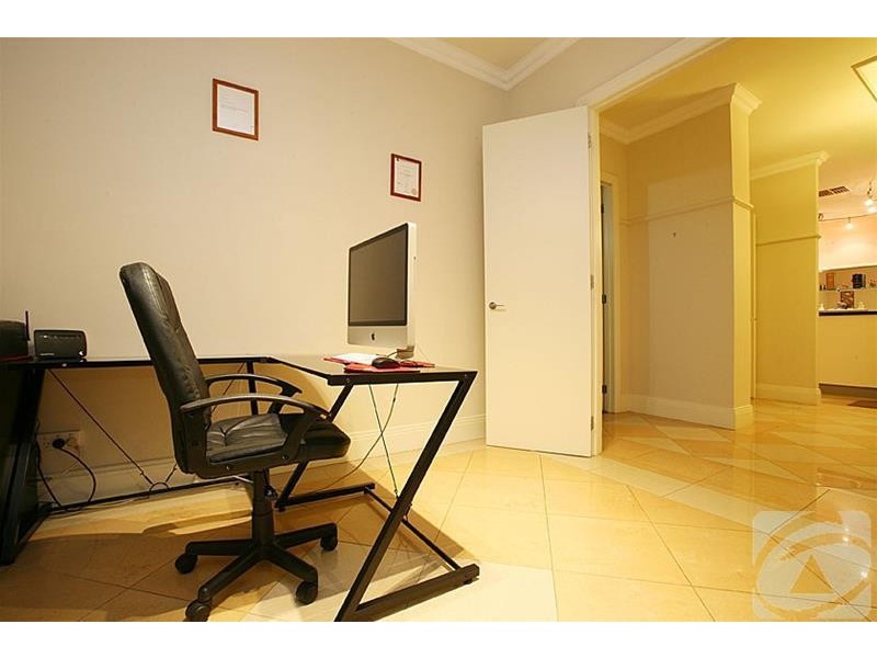 109 Robertsons Road, Taylors Lakes VIC 3038