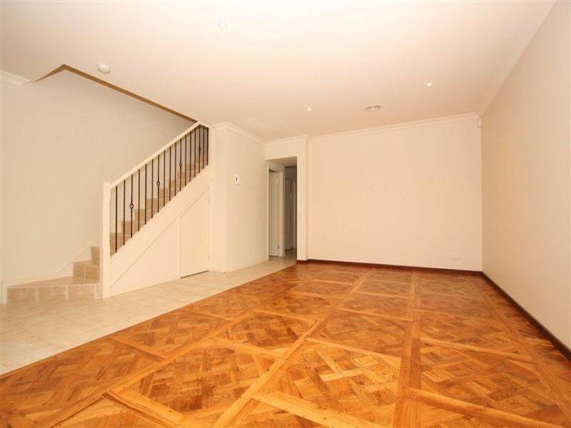 9D Wentworth Drive, Taylors Lakes VIC 3038