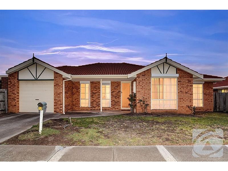 17 Meade Way, Sydenham VIC 3037