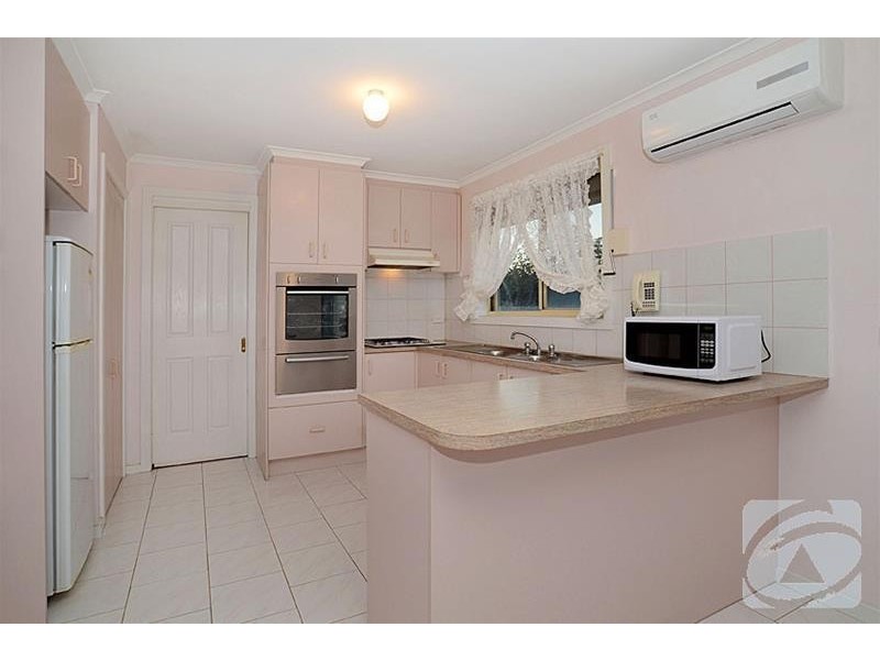 17 Meade Way, Sydenham VIC 3037