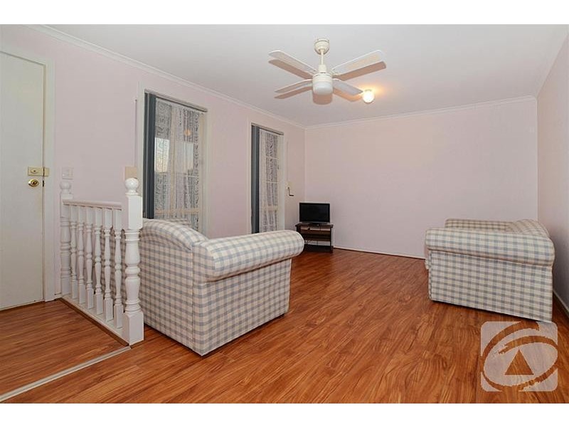 17 Meade Way, Sydenham VIC 3037