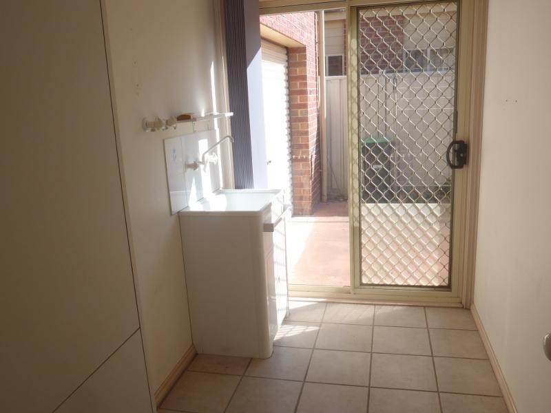 12 Castlemaine Way, Caroline Springs VIC 3023