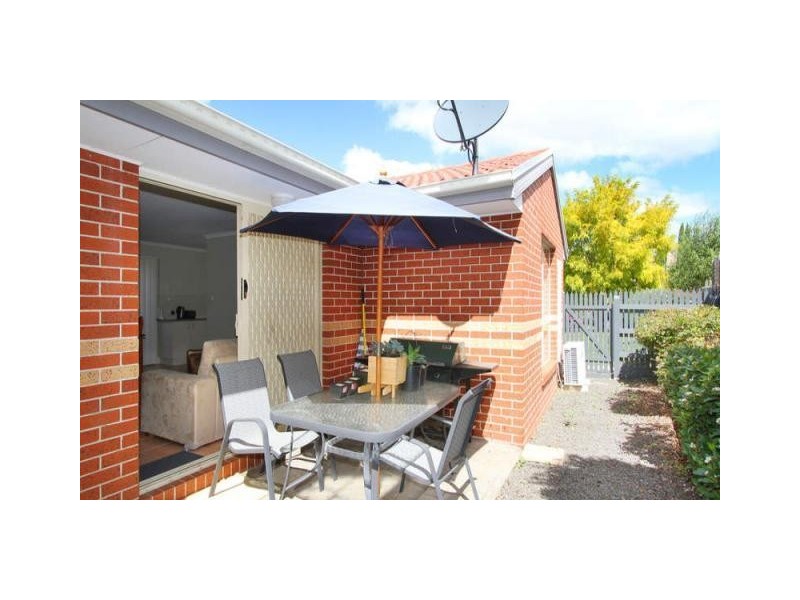 13 Berthon Crescent, Hillside VIC 3037