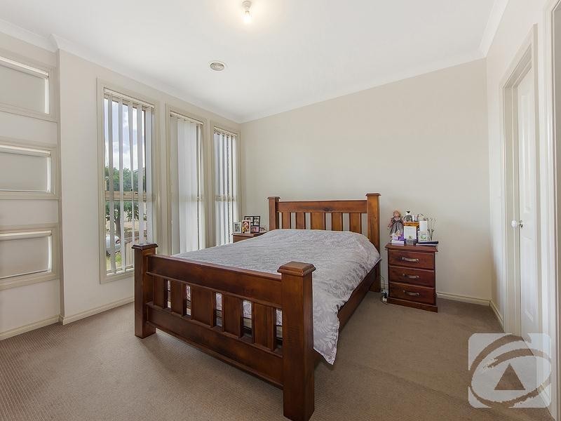 2/7 Katrina Drive, Burnside Heights VIC 3023