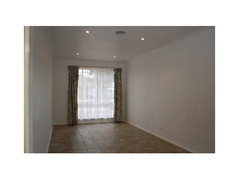 55 Boberrit Wynd, Sydenham VIC 3037