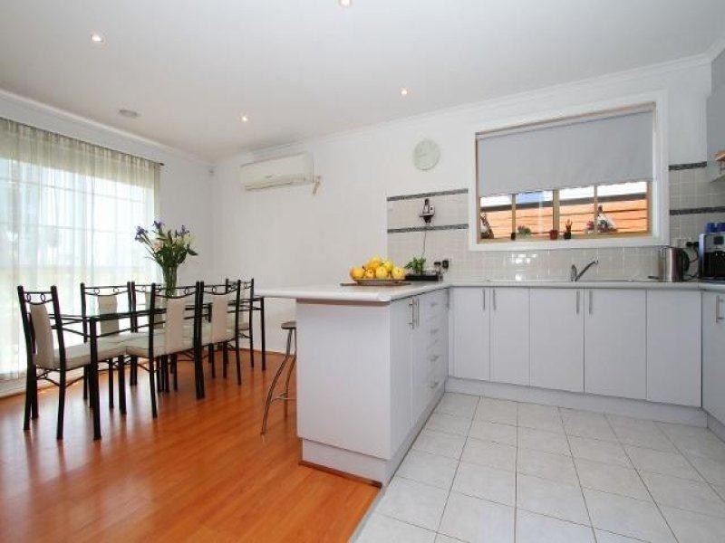 1/67 Lady Nelson Way, Keilor Downs VIC 3038