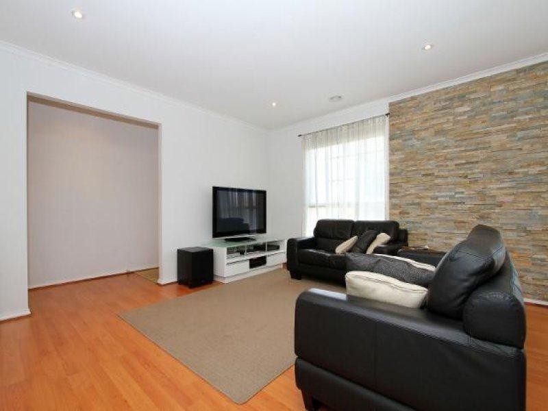 1/67 Lady Nelson Way, Keilor Downs VIC 3038