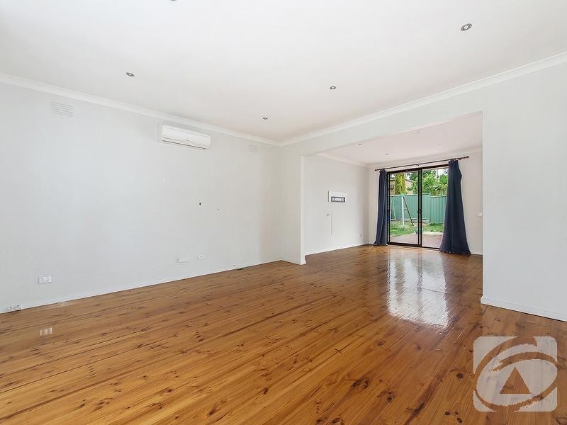 8 Vineyard Road, Sunbury VIC 3429