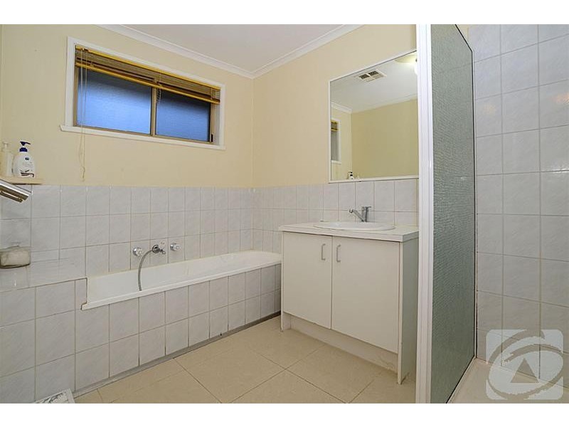 42 Dundee Way, Sydenham VIC 3037