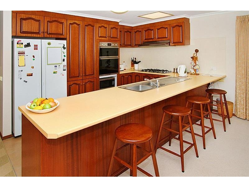 6 Pilain Crescent, Keilor Downs VIC 3038