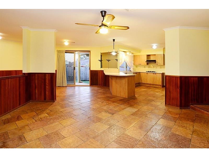 4 Coorong Court, Taylors Lakes VIC 3038