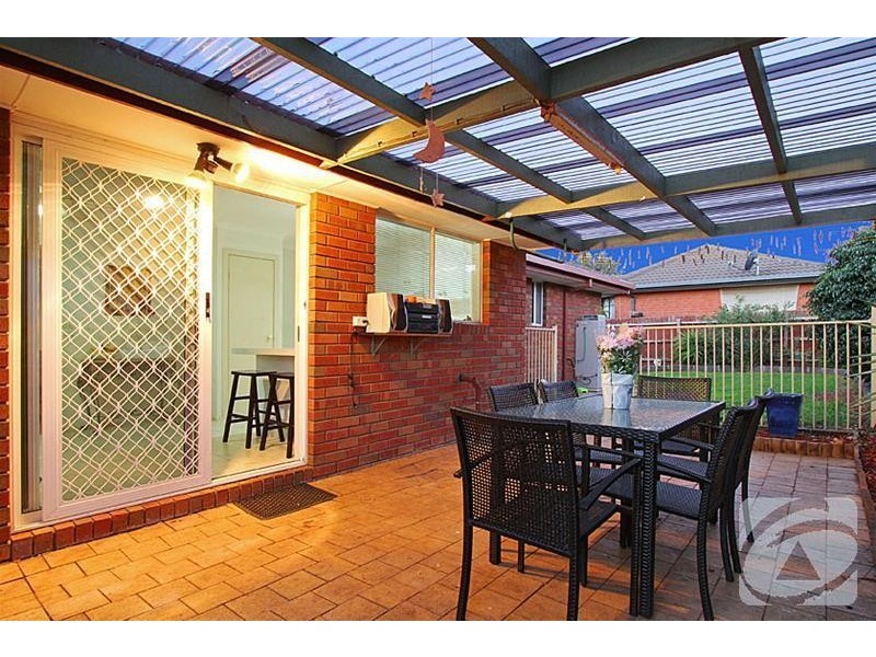 14 Meade Way, Sydenham VIC 3037