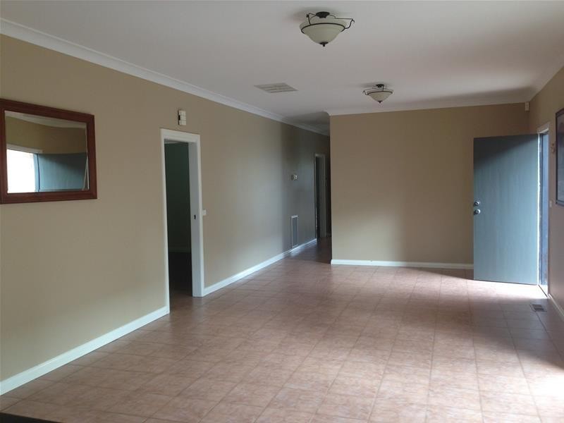 35 Hannah Avenue, Hillside VIC 3037