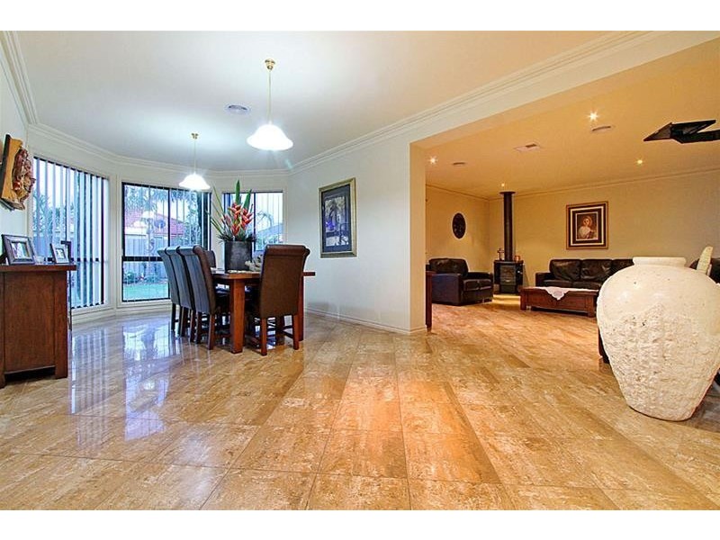 90 Taylors Hill Boulevard, Taylors Hill VIC 3037