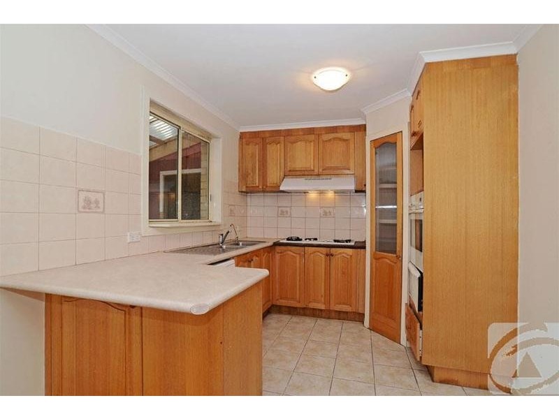 28 Cassinia Close, Delahey VIC 3037