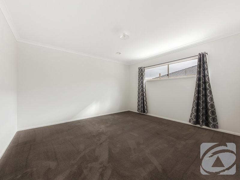 3 Keynes Circuit, Hillside VIC 3037